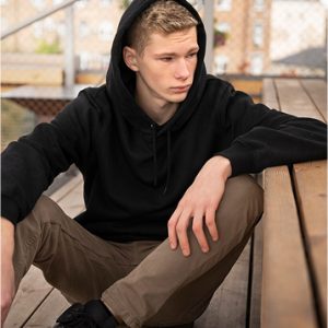 sudadera negra